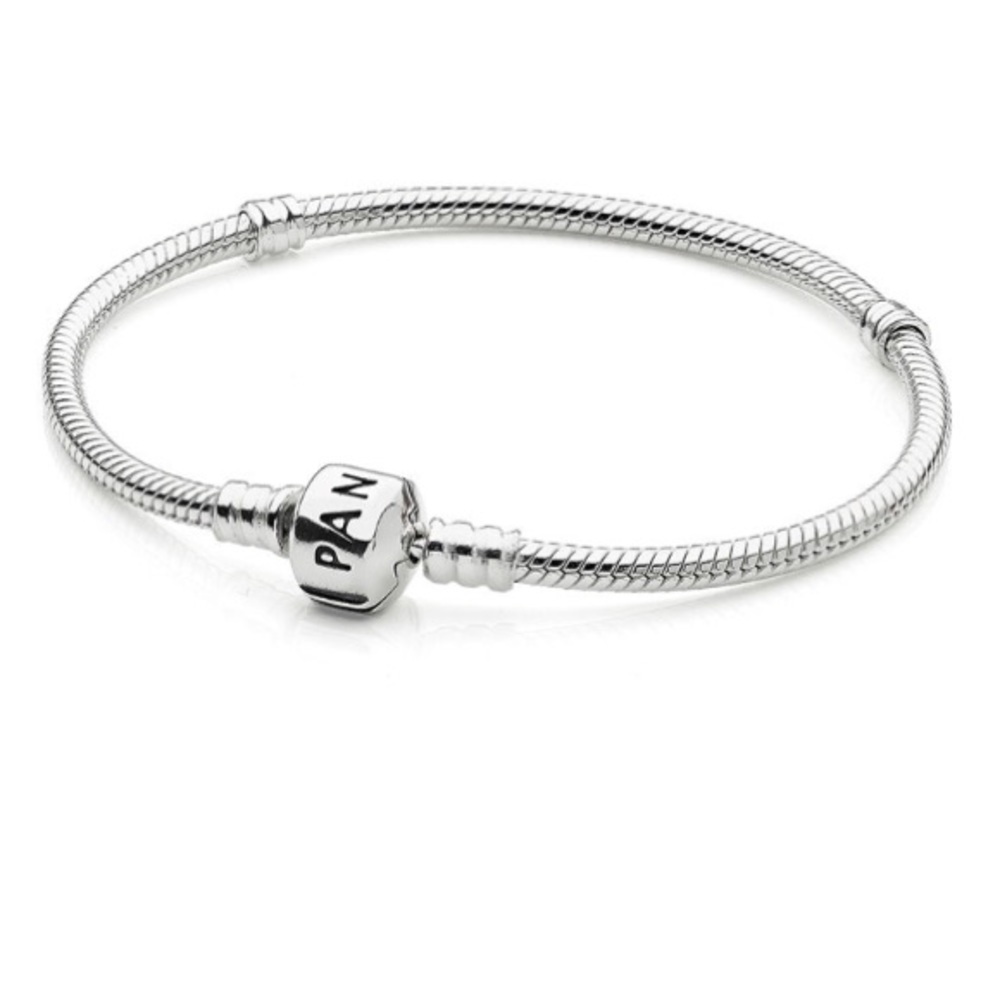 Silver Pandora Snakechain bracelet
